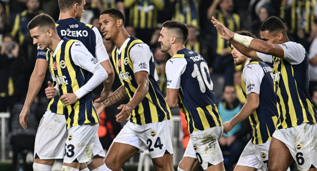 Fenerbahçe lider turladı
