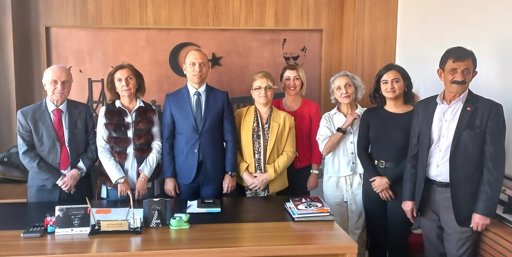 “Çocuklara, Küçük Yaşlarda Sevgi Öğretilir ve Yaşatılırsa Şiddet Önlenebilir”