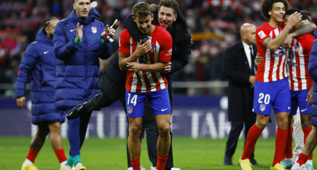 Atletico Madrid 10 kişiyle kazandı