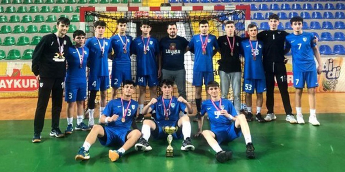 Hentbol'da Güneysu İçeride, Belediye Dışarıda Maça Çıkacak