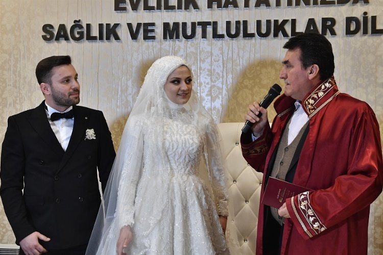 Bursa Osmangazi’de yılda 7 bine yakın çift dünya evine girdi