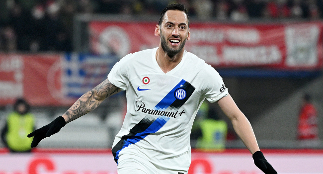 Hakan 2 gol attı, Inter farklı kazandı