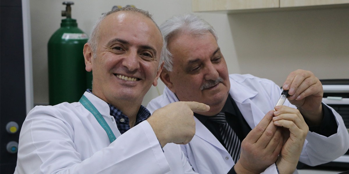 Kemik Enfeksiyonlarını Hızlı Bir Şekilde İyileştirecek ‘Akıllı Kemik Çimentosu’ Tableti Geliştirildi