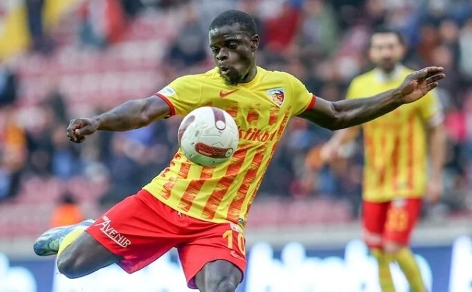 Çaykur Rizespor’ da Olivier Kemen Bombası