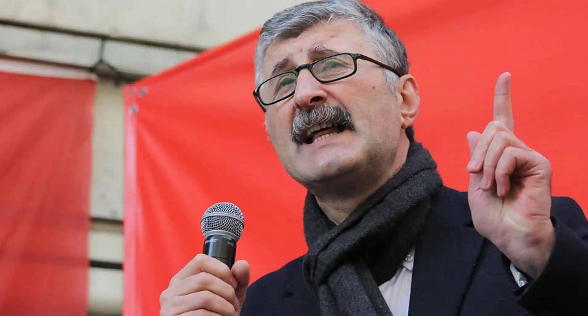 Alper Taş: 