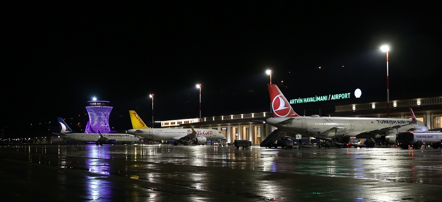 Rize-Artvin Havalimanı’ndan kanser farkındalığı