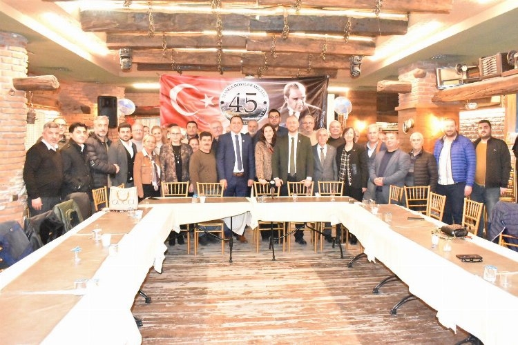 Manisa Dostlar Meclisi'nin konuğu Demokrat Parti Belediye Başkan adayları 