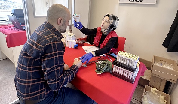 Elbi Elektrik, “Sensiz Olmaz” Diyerek Kızılay’a Destek Verdi