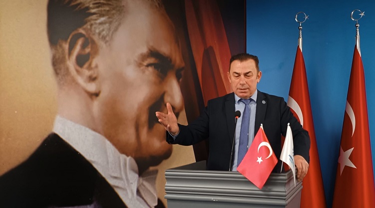 Bayrak Seçimden önce Çayda Taban Fiyatı Açıklanmasa Ruhuna Fatiha Okunur”
