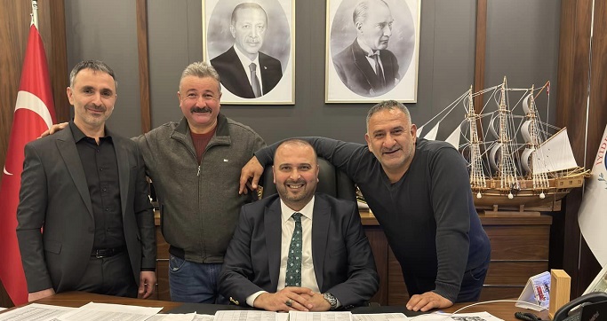 Başkan Mete Belediyeden Emekli Olanlara Teşekkür Etti