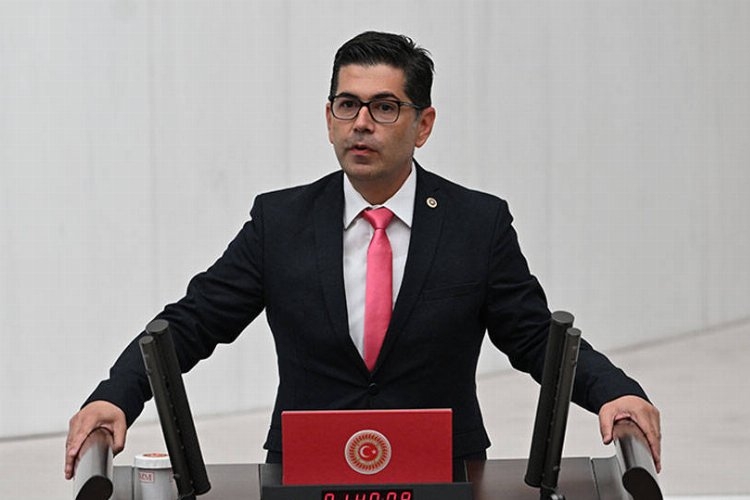 CHP’Lİ HALICI: ‘OKULDA MÜDÜRÜN KATLEDİLMESİ SADECE EĞİTİM DEGİL GÜVENLİK SORUNU’