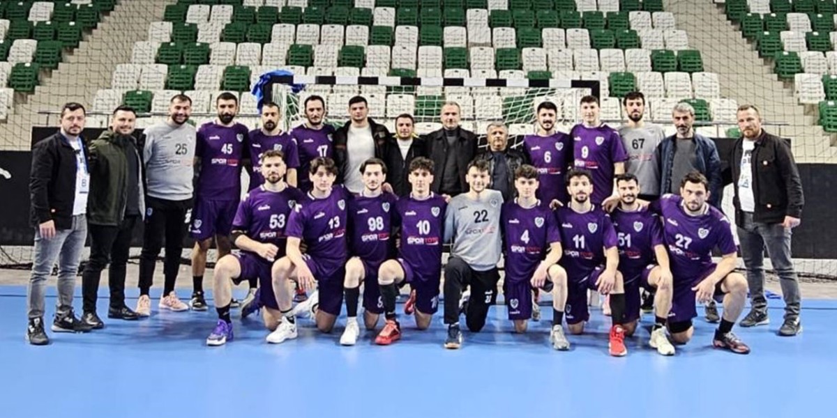 Güneysu Spor, Son Haftada Lideri Yenmesine Rağmen Averajla Grubu 2. Tamamladı