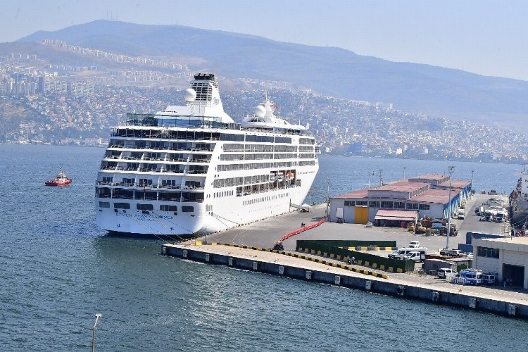 70 kruvaziyer İzmir'e 100 bin turist getirecek