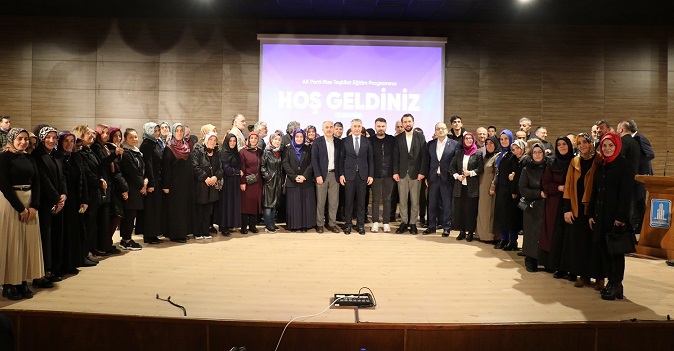 Ak Parti Rize’de Teşkilat Eğitim Programı Yapıldı
