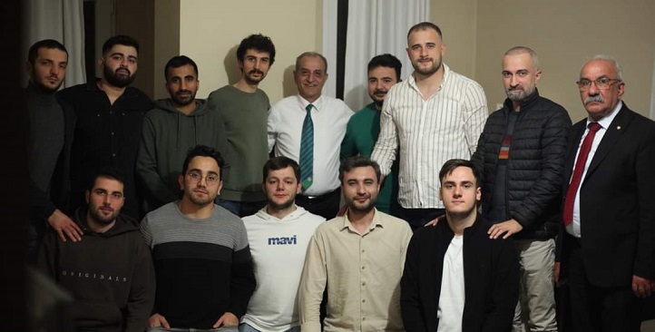 Necati Topaloğlu Tıp Bayramını Tıp Fakültesi Öğrencileriyle Beraber Kutladı