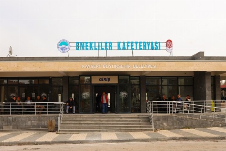 Kayseri'nin ikinci Emekliler Kafeteryası hizmete girdi