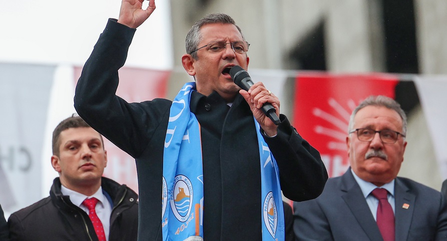 Özgür Özel  “Çaykur'umuzu, Dünya Kartellerine Verip Sizleri Ezmek İstiyorlar”            