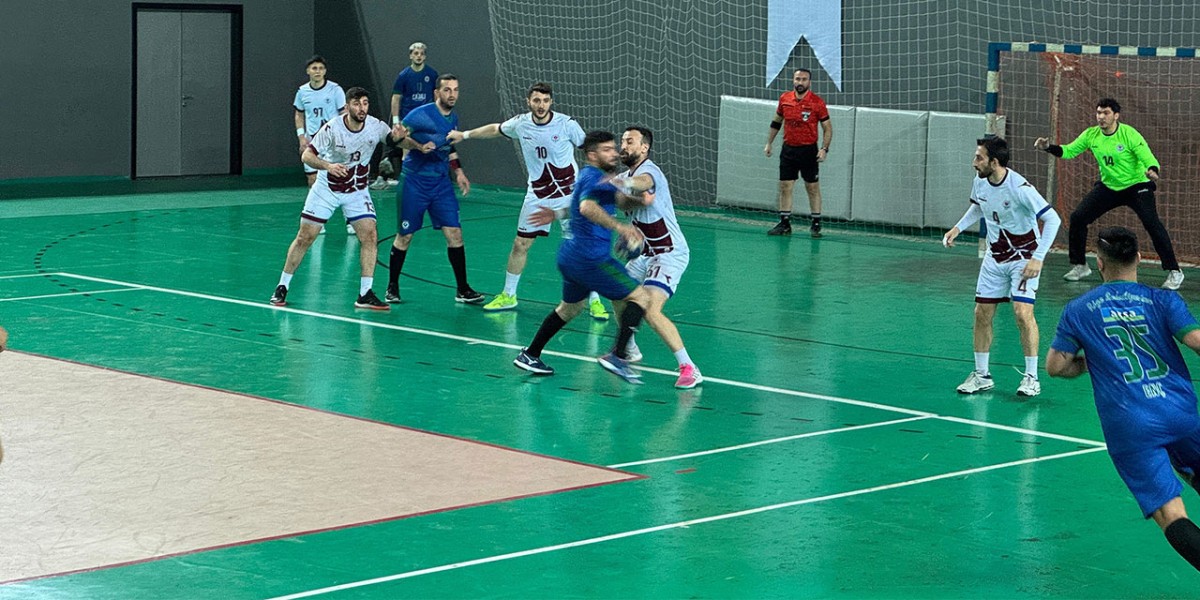 Rize Belediyespor, Trabzon BBSK'ya 1 sayı farkla yenildi