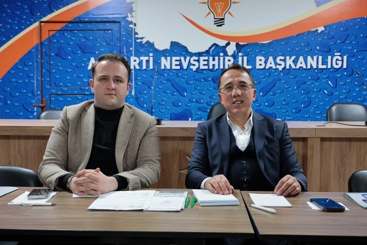 Mehmet Savran 2 maaşını Mehmetçik'e bağışladı