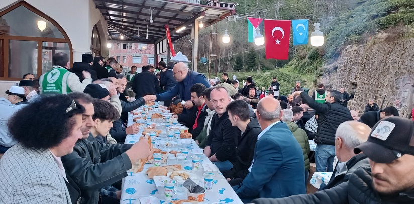 Yeşilırmak Derneği’nden Taşpınar da Muhteşem İftar