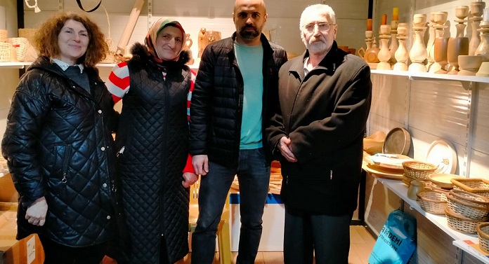 Yöresel Ürün Üreten Kültür Sanatçıları  ‘’ Sanatkâr El Emeği İle Üretir, Tüccar Satar’’