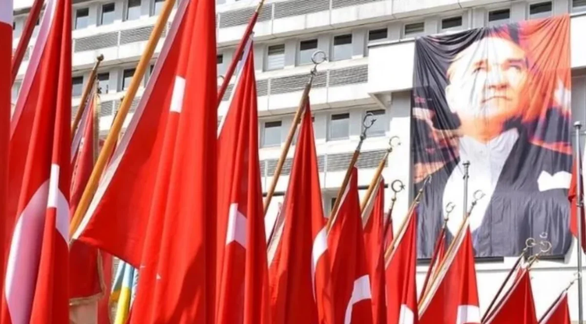 19 Mayıs resmi tatil mi? 19 Mayıs yarım gün mü, tam gün mü tatil olacak? 19 Mayıs Cuma günü okul var mı?