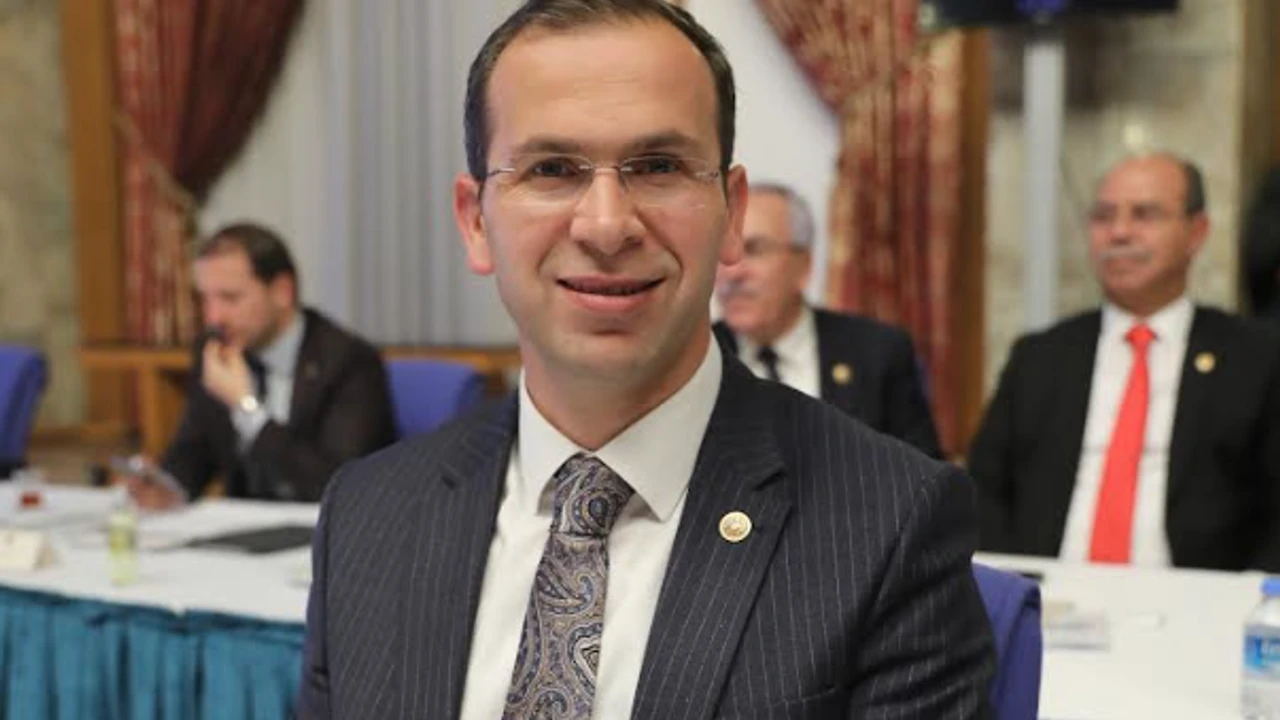 Cora Hata Yapmak İstemiyor