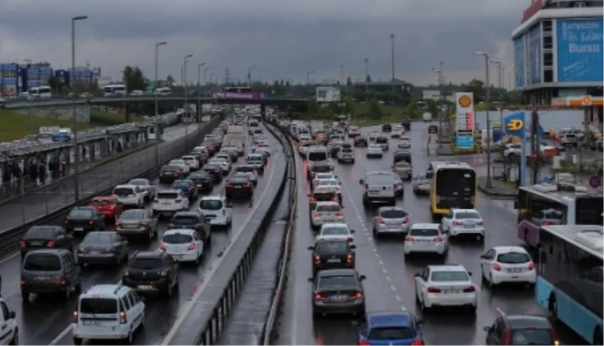 İSTANBUL BOŞALDI MI? Ramazan Bayramı'nın ilk günü İstanbul'da trafik yoğunluğu yüzde kaç?