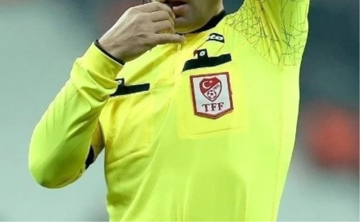 Fenerbahçe maçında yabancı hakem var mı? FB maçını yabancı hakem mi yönetiyor?