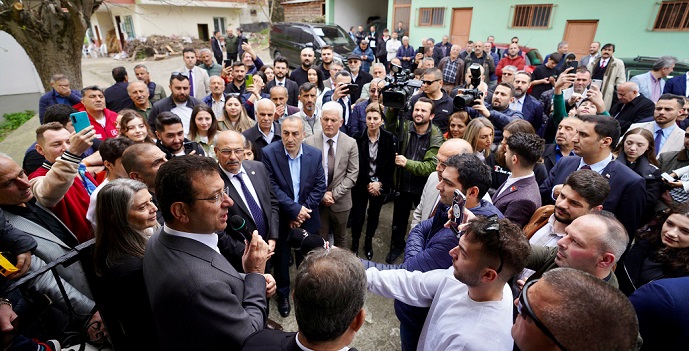 İMAMOĞLU: “İNSANLARI PARTİSİNDEN DOLAYI AYIRT EDENLERDEN OLMADIK, OLMAYIZ”