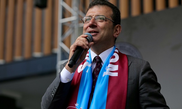 İMAMOĞLU, TRABZON'DA: “DEMOKRASİYİ RAYINDAN ÇIKARIRSANIZ KADINLARA, ÇOCUKLARA, GENÇLERE, EMEKLİLERE ZULÜM ÇEKTİRİR”