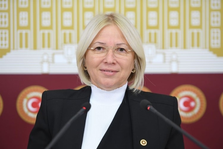 İDEOLOJİK EĞİTİM MODELİNİ REDDEDİYORUZ