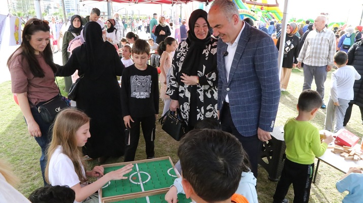 Başkan Metin, Heyecanla Beklenen “23 Nisan” Etkinliğini Ziyaret Etti.