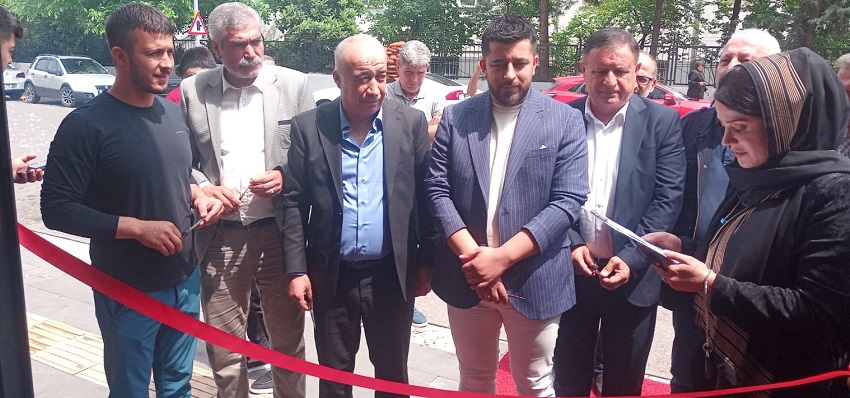 BAŞKAN BAYDEMİR ANGOLYA PASTANESİ AÇILIŞINA KATILDI!