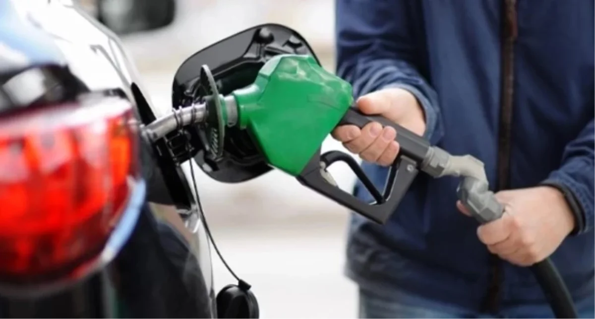 Benzine bir zam daha!