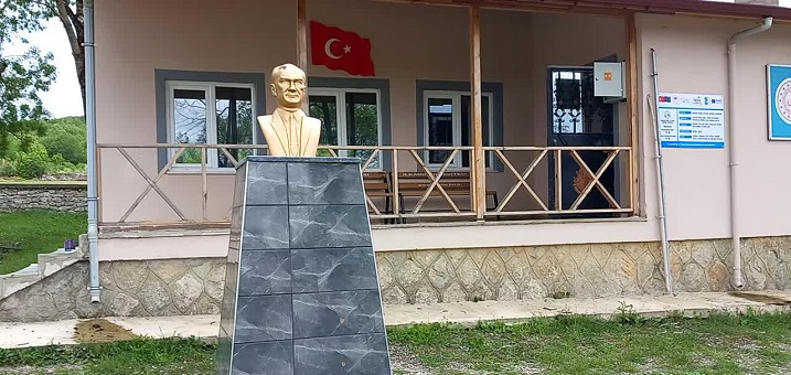 KAVAK’IN KÖSELİ KÖYÜ SAKİNLERİ ATIL DURUMDAKİ BİNAYI YAŞAM MERKEZİ'NE DÖNÜŞTÜRDÜ