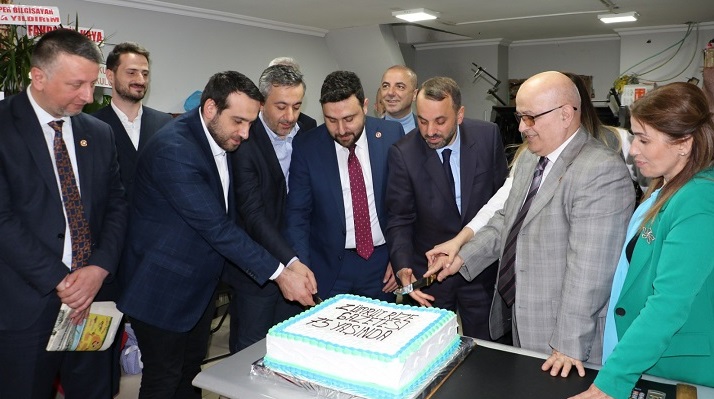 Zümrüt Rize Gazetesi’ nin 75. Kuruluş Yıldönümüne Çok Yoğun İlgi ve katılım oldu