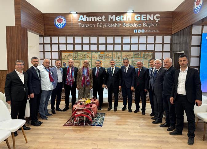 Başkan Genç Ziyaretçilerden Muzdarıp