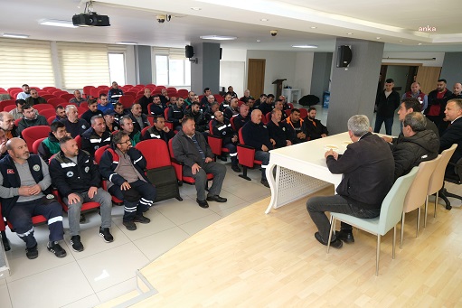 GİRESUN BELEDİYE BAŞKANI KÖSE, TEMİZLİK İŞLERİ PERSONELİYLE BİR ARAYA GELDİ
