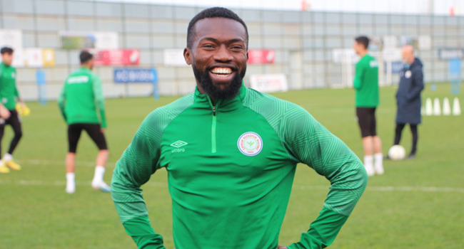 Rizespor’ da Azubuike Yolcu