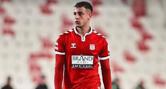Bartuğ Elmaz, Sivasspor’a veda etti
