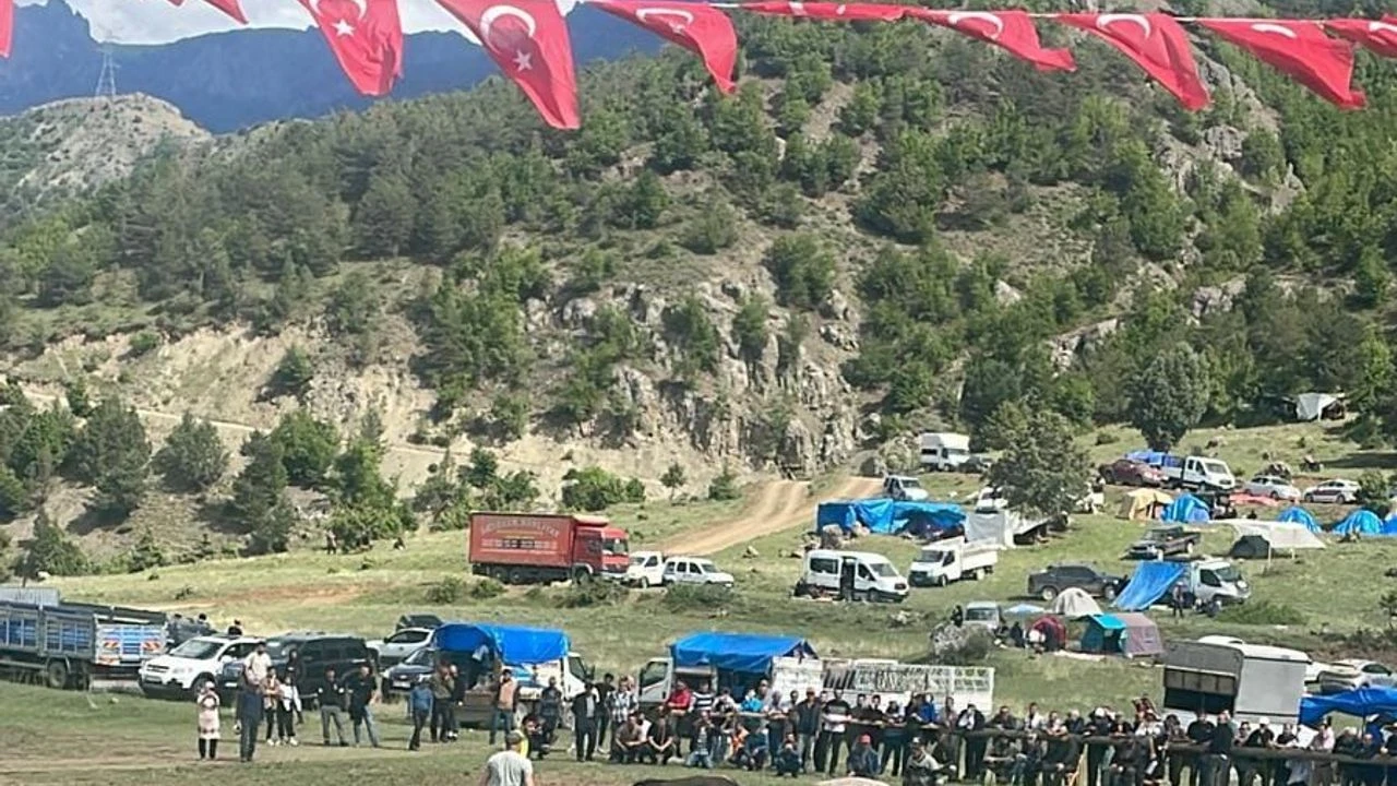 Güreşler kıyasıya devam ediyor