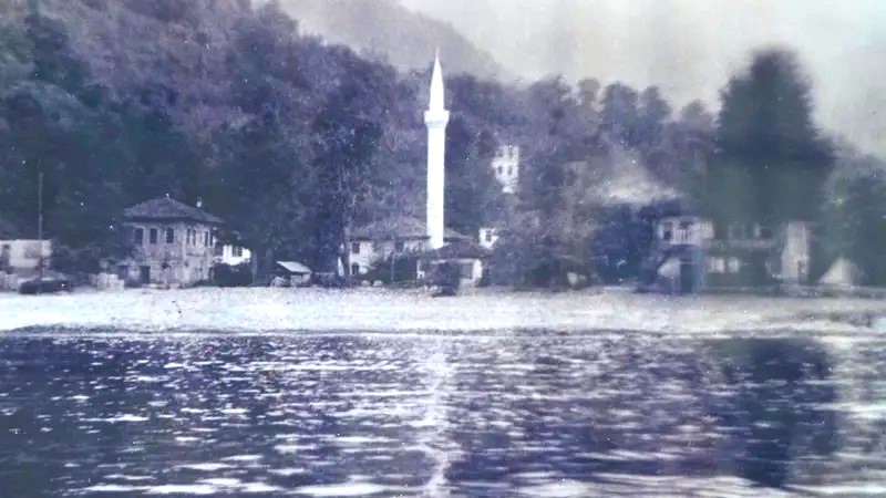 HOPA BELEDİYESİNDEN ÇAĞRI, “ŞAİR NAZİM’IN VASİYETİNİ YERİNE GETİRİYORUZ” DAVETİ