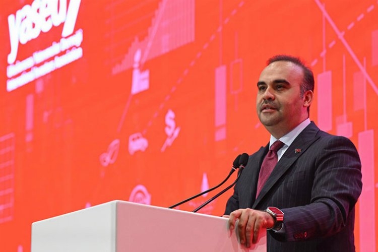 Bakan Kacır: Türkiye, bölgesel kalkınma ile küresel zorlukların üstesinden gelecek