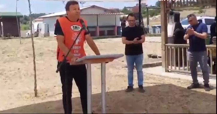Uşak Karaağaç Göleti'nde 5 Haziran Dünya Çevre Günü dolayısıyla temizlik etkinliği yapıldı