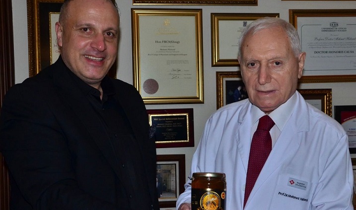 Anzer Balını Dünyaya Tanıtan Yılmaz, Prof. Dr. Haberal Tarafından Ağırlanıyor
