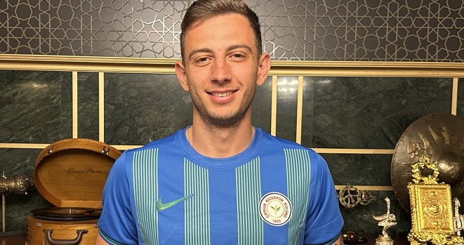 Çaykur Rizespor Giannis Papanikolaou' u Renklerine Bağladı