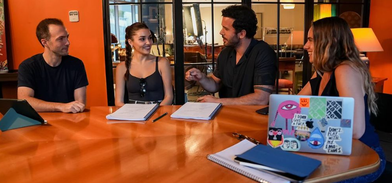 Hande Erçel ve Barış Arduç’tan ilk bomba. Hayranları bu anı bekliyordu