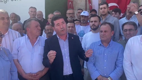 Ortahisar Belediye Başkanı Kaya'dan Atatürk Resmine Yapılan Saldırıya Sert Tepki: 