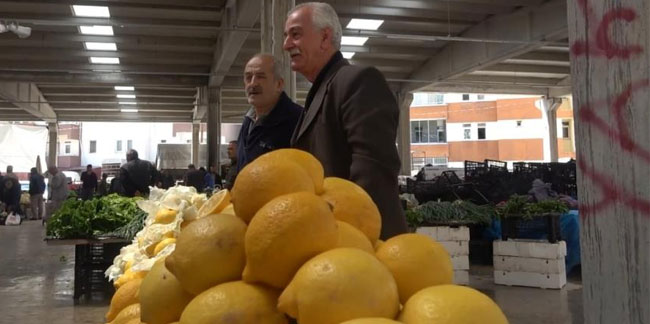 Bayburt'ta pazarın zam şampiyonu limon